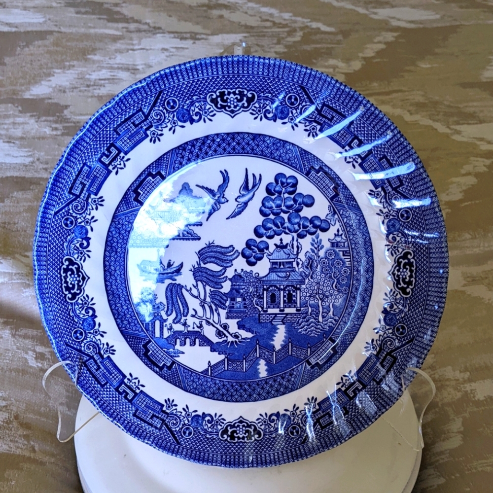 🤍💙 ROYAL WESSEX BLUE WILLOW DINNER 10" SWIRL EDGE PLATE MADE IN ENGLAND - Picture 2 of 7